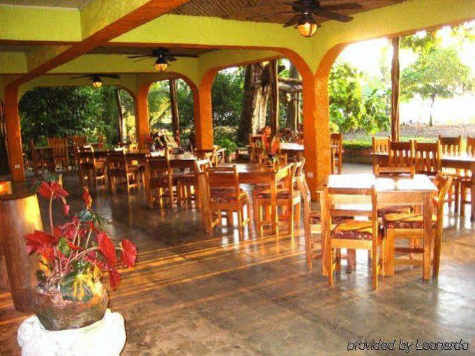 Iguana Lodge Beach Resort And Spa Пуэрто-Хименес Ресторан фото