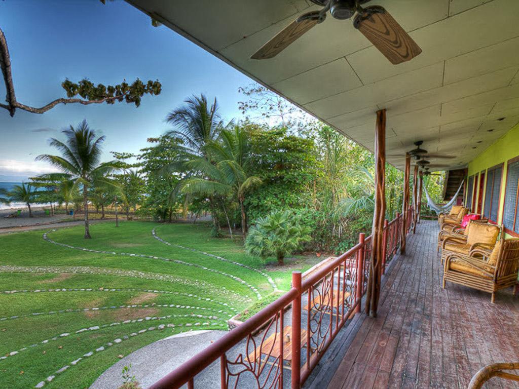 Iguana Lodge Beach Resort Пуэрто-Хименес Экстерьер фото